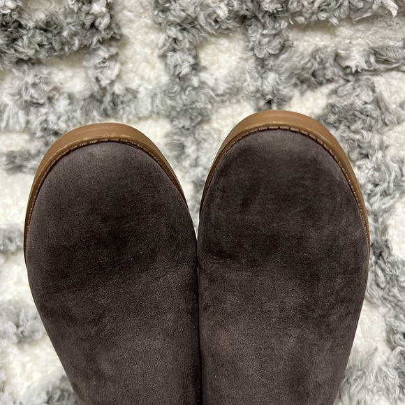 EUC Dolce Vita Chocolate Laser Cut Zip-Up Booties - Women’s Size 6 - Picture 9 of 9